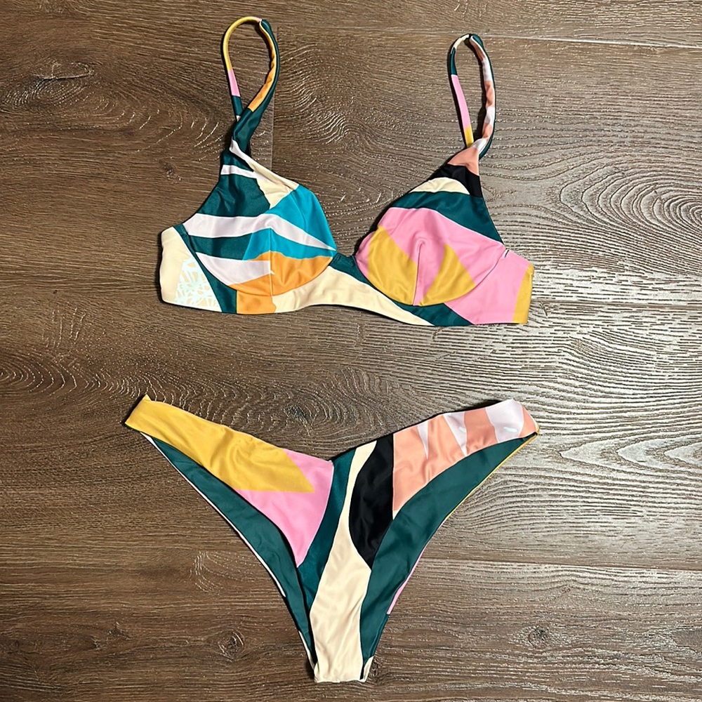 2 Piece Swimsuit Small Size